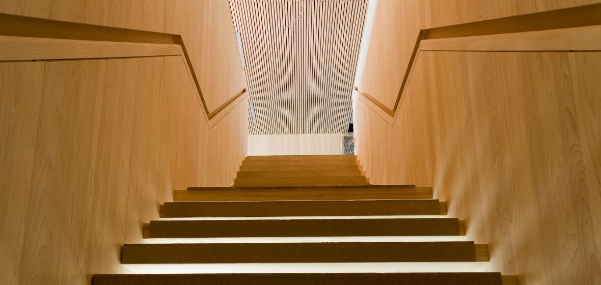 Stairwell with insulated acoustic ceiling