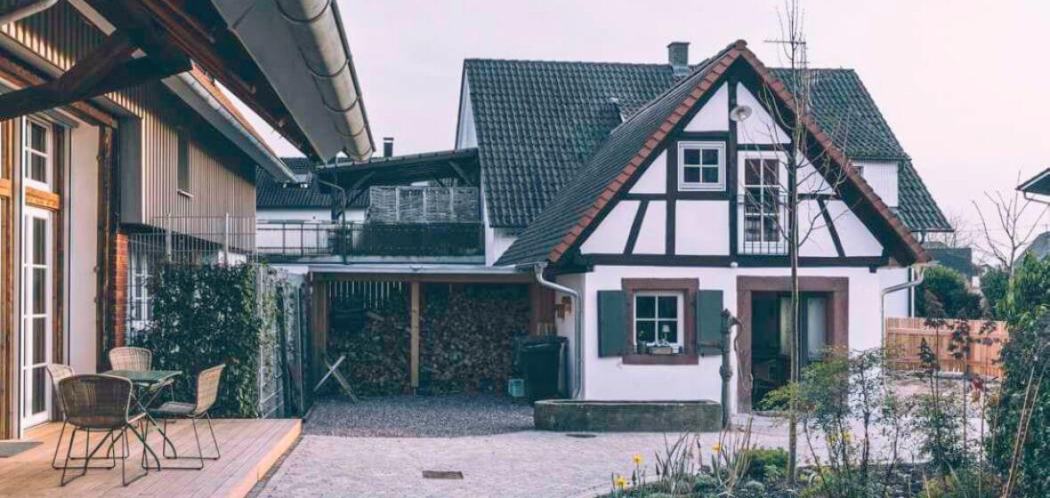 Former bakery cottage converted into a guest house