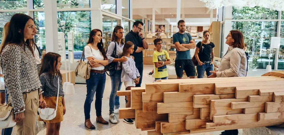 Guided tours and showroom options