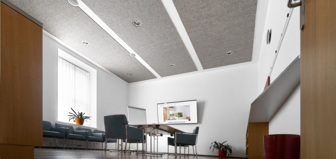 Grey acoustic felt ensures a good working atmosphere in the seminar room